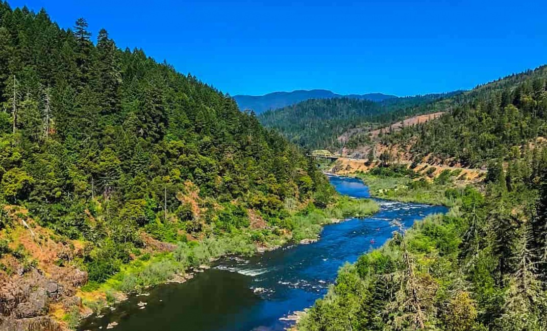 Rogue River Shuttles Rafting or Hiking Whitewater Cowboys