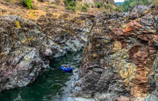 Wild & Scenic Rogue River Raft Rentals